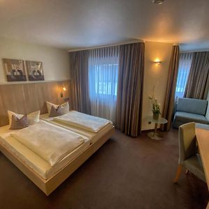 Großes Doppelzimmer